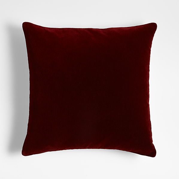 round red throw pillows
