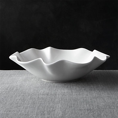 View White Ruffle 15" Large Bowl details