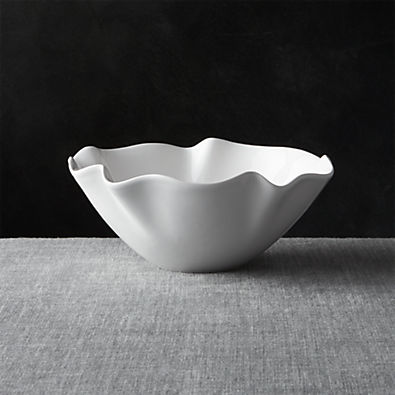 View White Ruffle 11" Small Bowl details