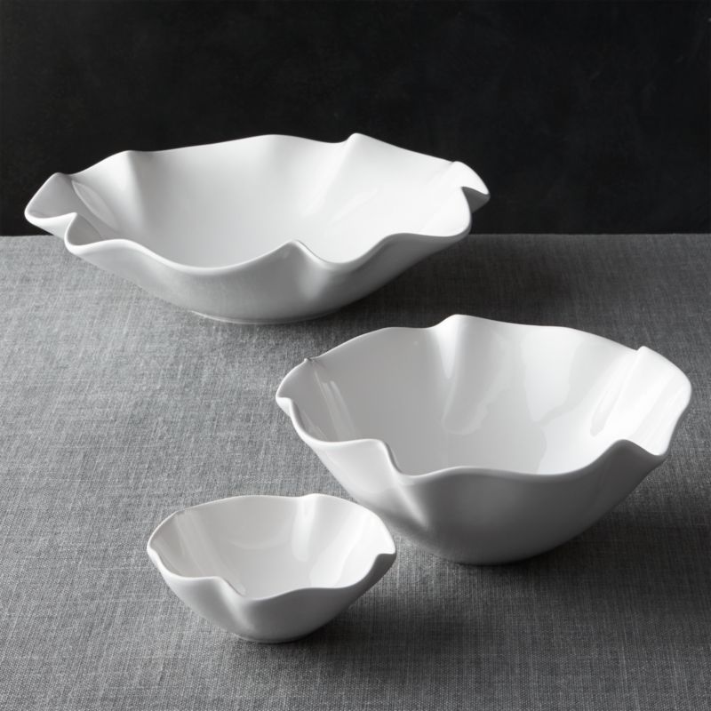 White Ruffle 5.5" Dip Bowl