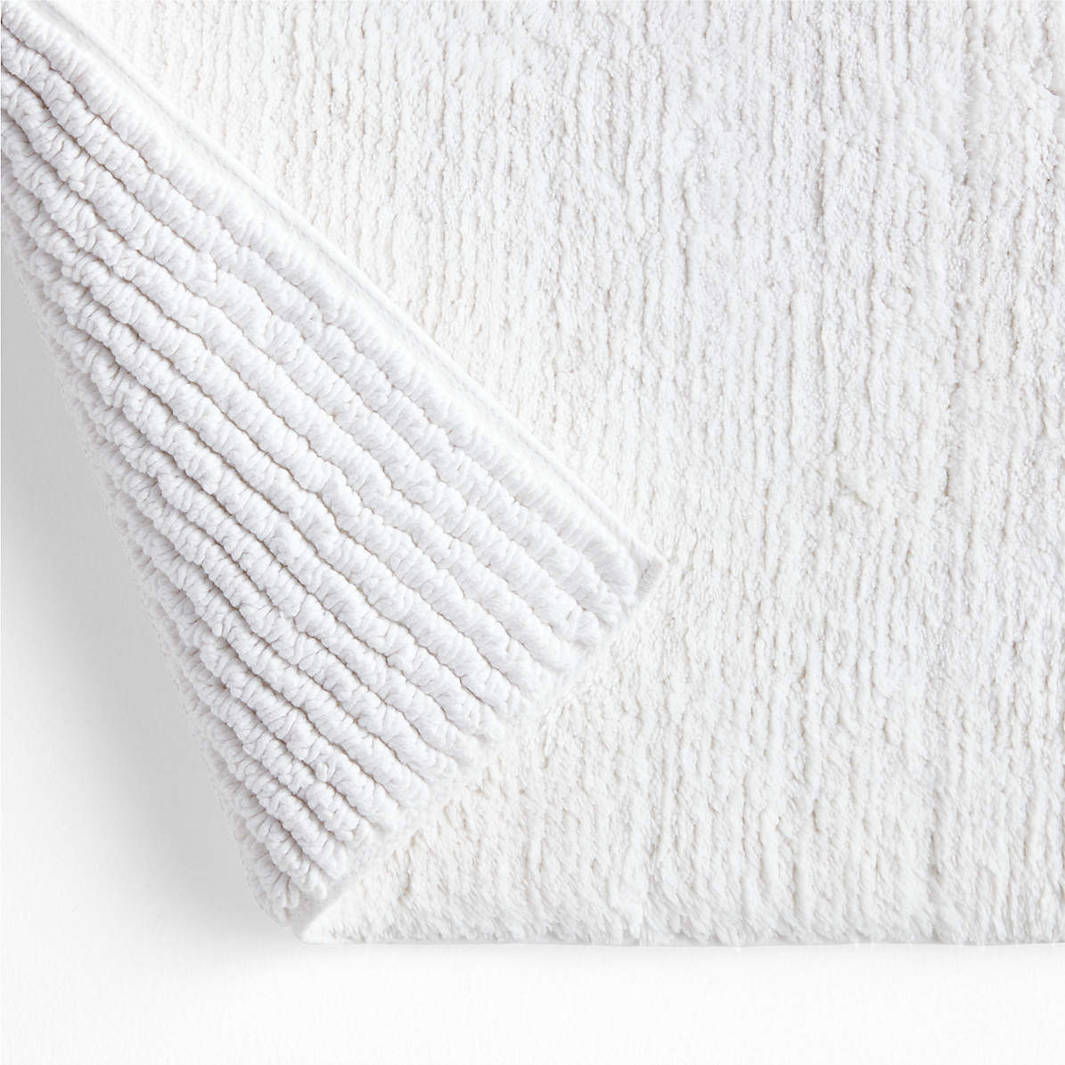 Clean Spaces Aure 100% Cotton Reversible Antimicrobial Bath Rug - White / 20x32