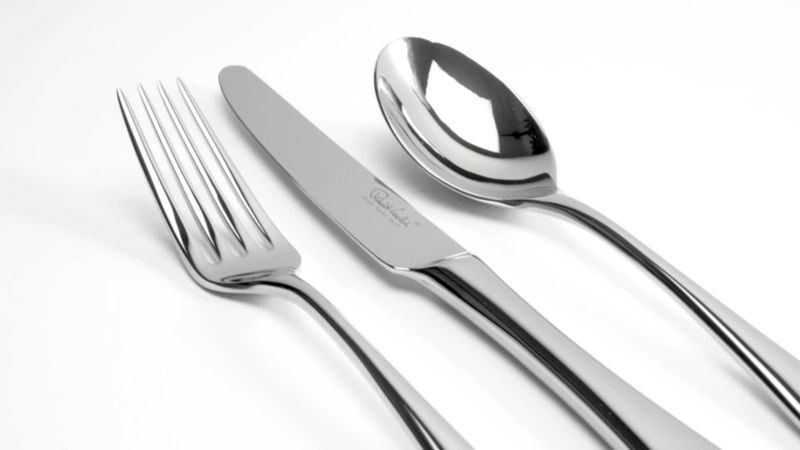 Play Caesna Mirror 5-Piece Flatware Place Setting - video 2 of 2