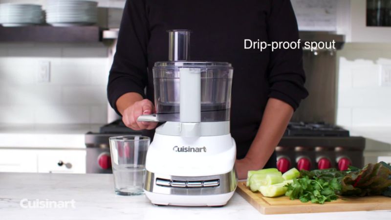 Play Cuisinart ® Core Essentials™ Combo Juice Extractor and Citrus Juicer - video 1 of 2