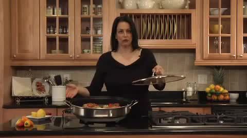 Play Cuisinart ® 5.5-Qt. Non-Stick Electric Skillet - video 2 of 2