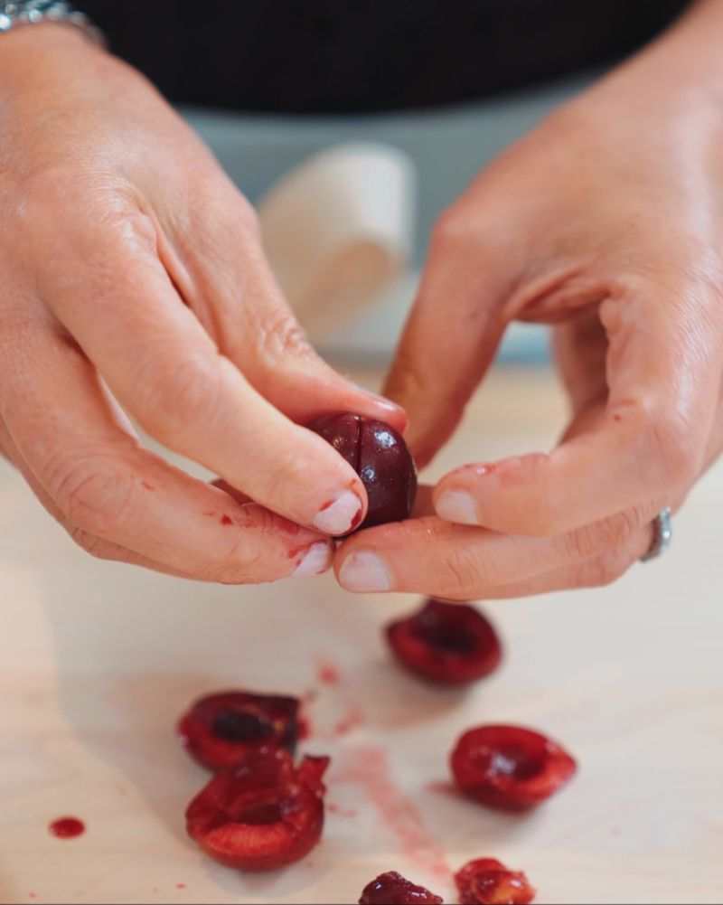 Play OXO ® Cherry and Olive Pitter - video 1 of 2