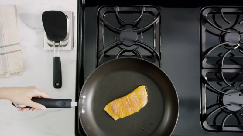 Play OXO ® Black Flexible Turner Spatula - video 1 of 1