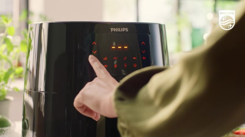 Play Philips Essential Digital XL Basket AirFryer - video 1 of 1