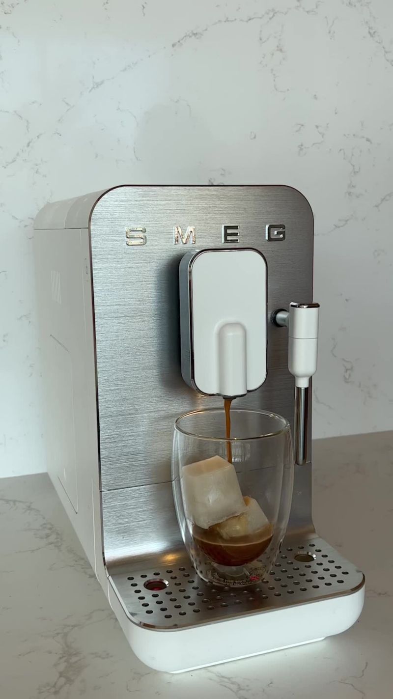 Smeg Matte Jade Green Automatic Coffee and Espresso Machine with Milk Frother
