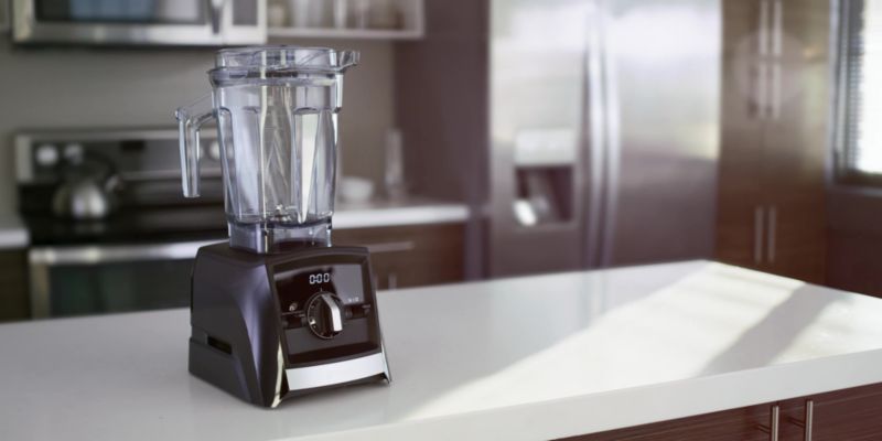 Play Vitamix ® Ascent A2300 Black Blender - video 1 of 2