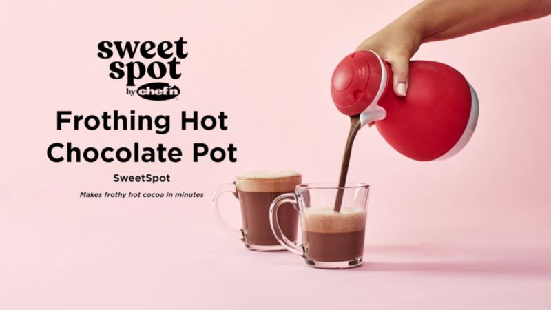 Play Chef'n Frothing Hot Chocolate Pot - video 1 of 1