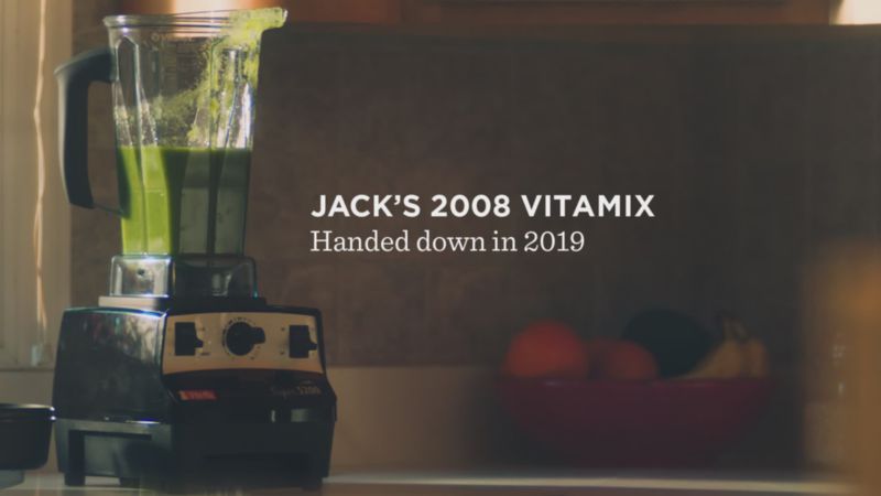 Play Vitamix ® Ascent A2300 Black Blender - video 2 of 2