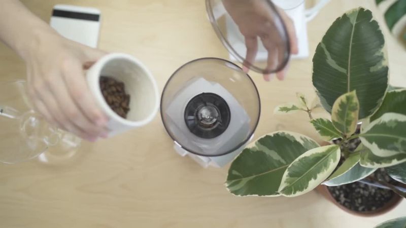 Play Baratza Virtuoso+ Burr Grinder - video 1 of 1