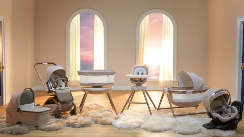 Play Maxi-Cosi ® Kiskadee Onyx Heritage 360 Rotating Baby High Chair - video 1 of 1