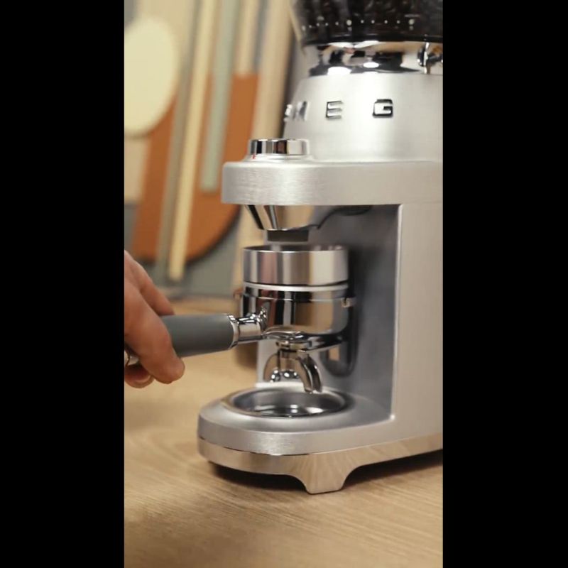 Play SMEG Semi-Professional Espresso Machine in Matte White - video 1 of 1