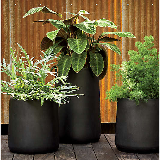 Saabira Charcoal 23.25" Tall Indoor/Outdoor Planter