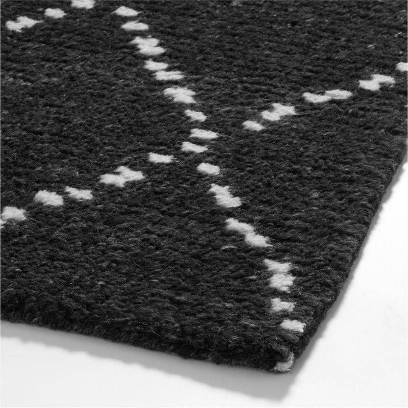 Safi Harlequin Moroccan Black & White Rug Swatch 12"x18"