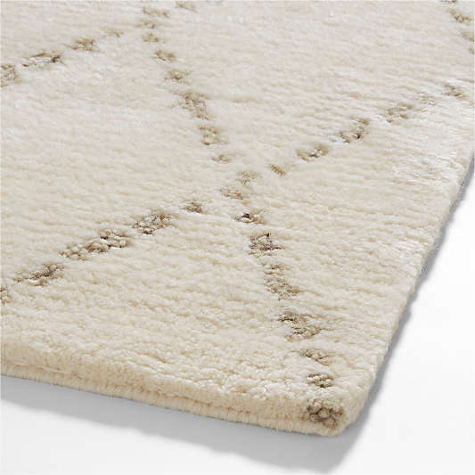 Safi Diamond Moroccan White & Olive Green Area Rug 9'x12'