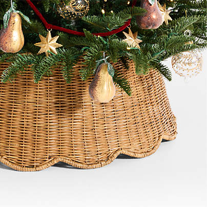 Scalloped Fiber Christmas Tree Collar 27"