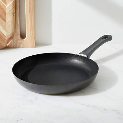 https://cb.scene7.com/is/image/Crate/ScanpanClsc10p25inFryPanSHS19/$web_pdp_main_carousel_low$/231106180300/scanpan-classic-10.25-fry-pan.jpg