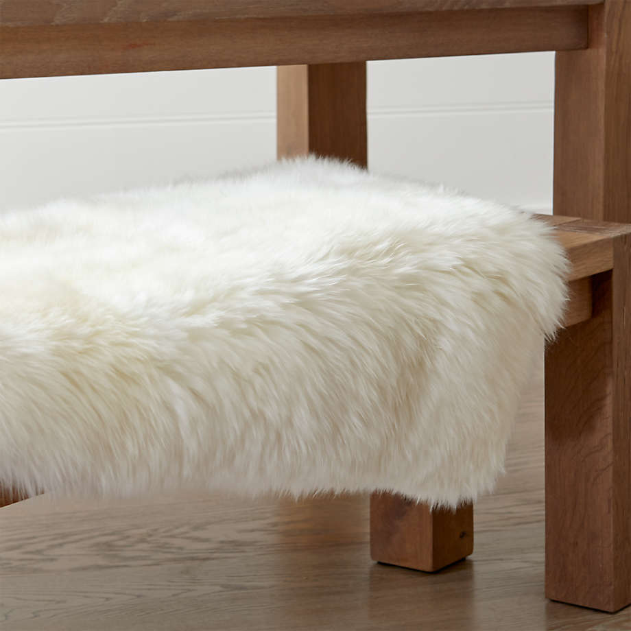 Sheepskin bench online throw