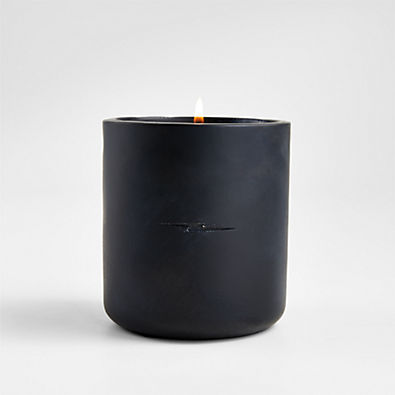 View Shinola No. 4 Black Pepper, Cinnamon, and Cedar Scented Candle details