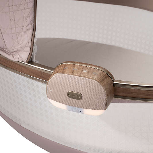 Maxi-Cosi ® Sibia Natural Heritage Bassinet with CryAssist ™