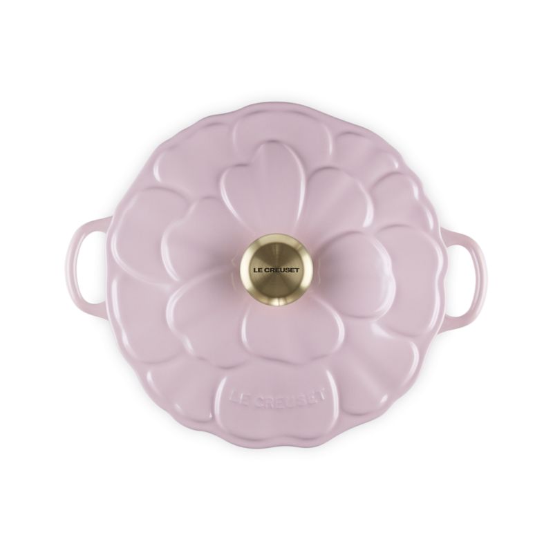 Le Creuset ® Signature 2.25-Qt. Chiffon Pink Enameled Cast Iron Petal Brasier - image 2 of 6