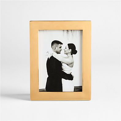 View Signature Brass 5x7 Picture Frame details