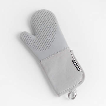 https://cb.scene7.com/is/image/Crate/SiliconeOvenMittGreySSS23/$web_recently_viewed_item_sm$/221230150304/silicone-oven-mitt-grey.jpg