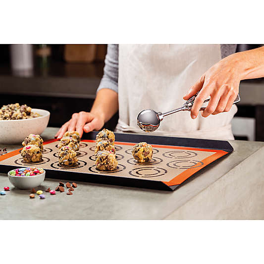 Silpat â„¢ Half Size Perfect Cookie Mat