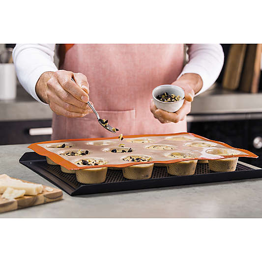 Silpat ™ Silicone Muffin Pan