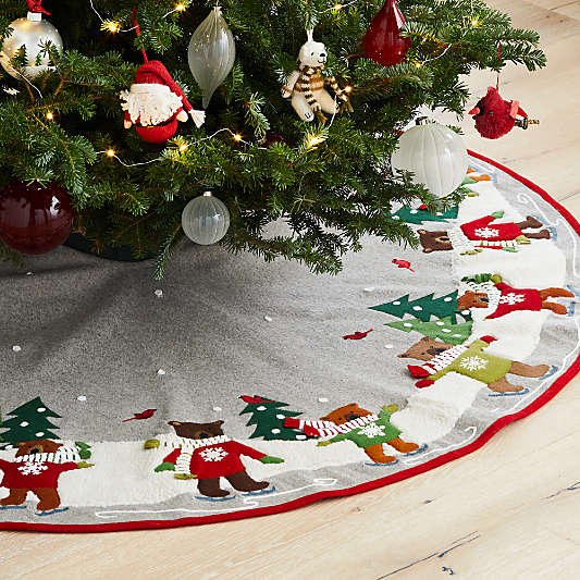 Skating Holiday Bears Tree Skirt