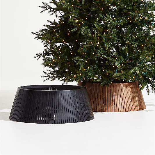 Skei Wood Natural Christmas Tree Collar 24"