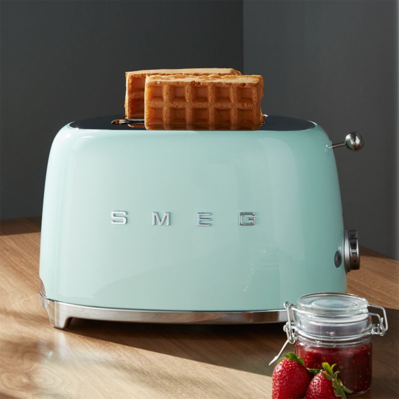 Smeg Pastel Green 4-Slice Toaster + Reviews