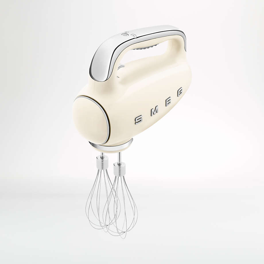 Design meets functionality in SMEG hand mixer