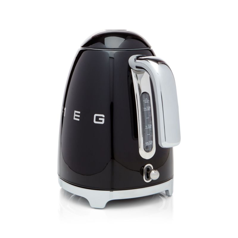 SMEG Black Retro Electric Kettle - image 1 of 3