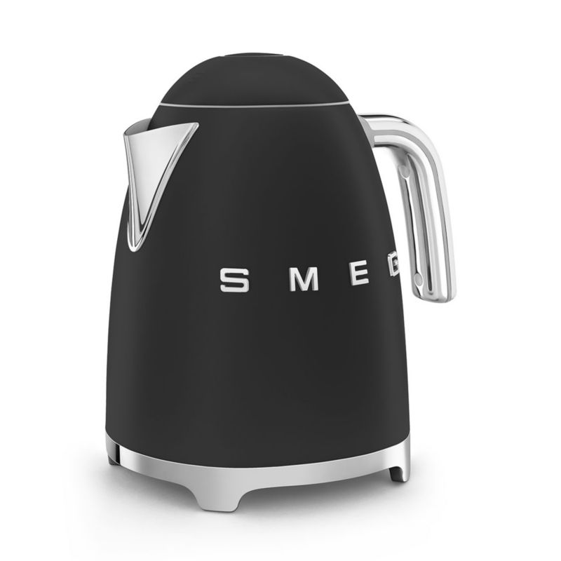 SMEG Matte Black Retro Electric Kettle - image 3 of 4