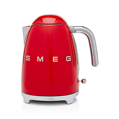 https://cb.scene7.com/is/image/Crate/SmegKettleRedF16/$web_pdp_main_carousel_low$/220913133146/smeg-red-retro-electric-kettle.jpg