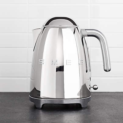 https://cb.scene7.com/is/image/Crate/SmegKettleSilver3DSHF17/$web_pdp_carousel_med$/220913134623/smeg-silver-retro-electric-kettle.jpg