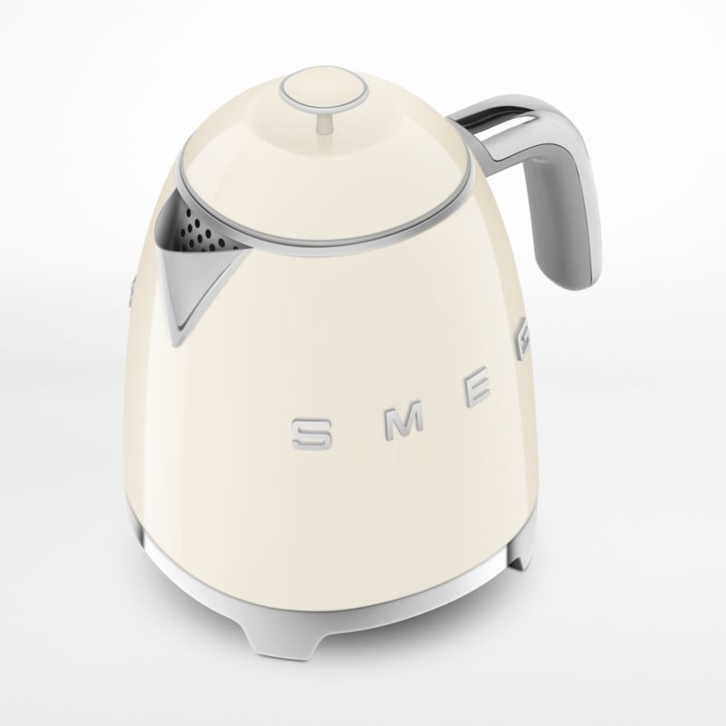 SMEG Cream Mini Electric Kettle - image 4 of 5