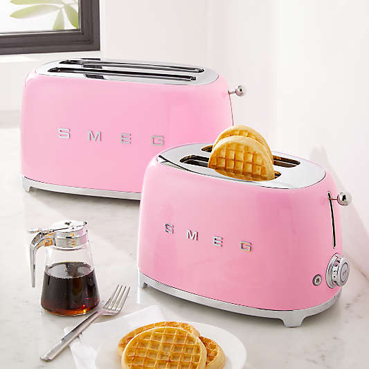 SMEG Pink 2-Slice Toaster