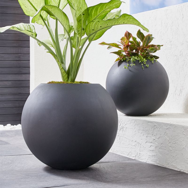 Indoor & Outdoor Planters