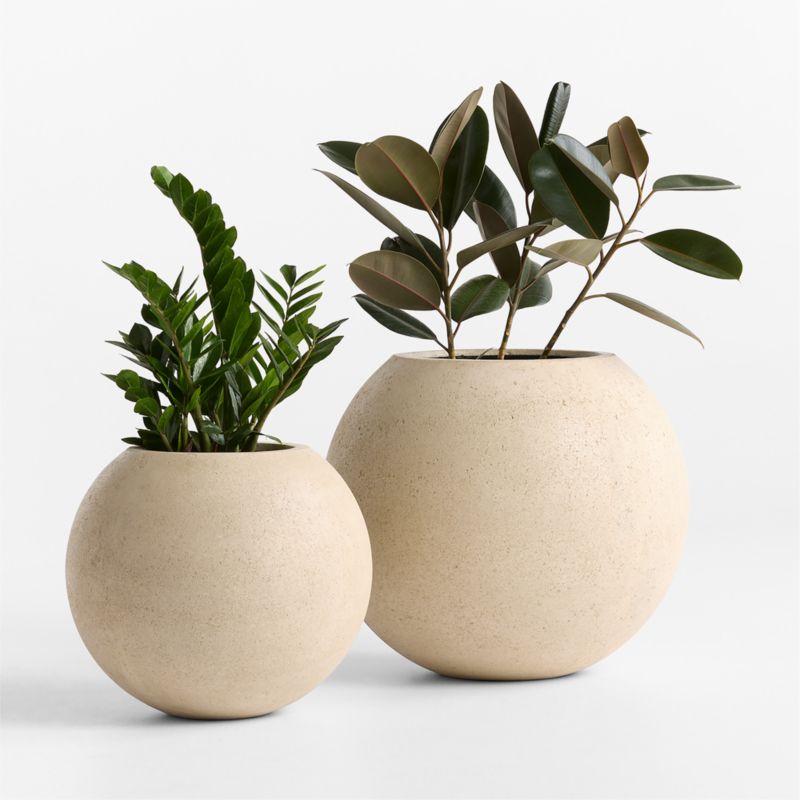 Sphere 22.5" x 26.0" Ivory Textured Indoor/Outdoor Planter - image 1 of 10