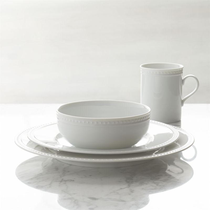 Staccato Wide-Rim Porcelain Dinnerware