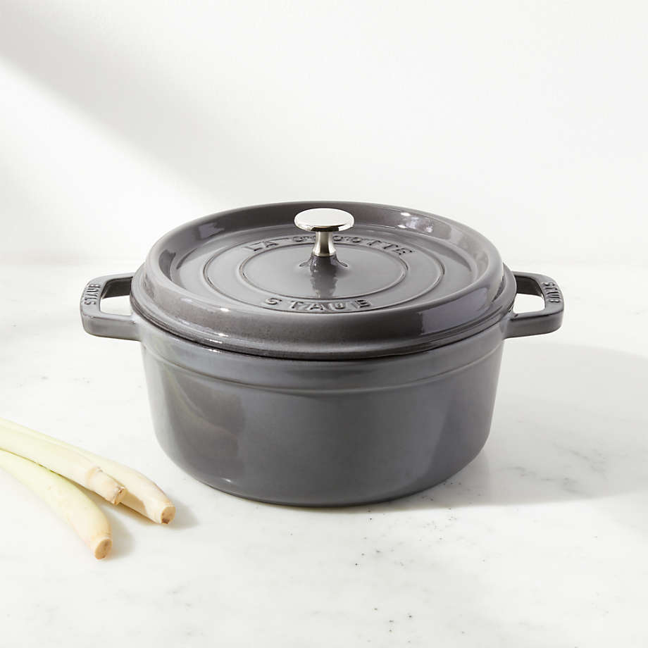 Agnelli Cast Iron Round Cocotte with Lid, 4.7-Quart Matt Black