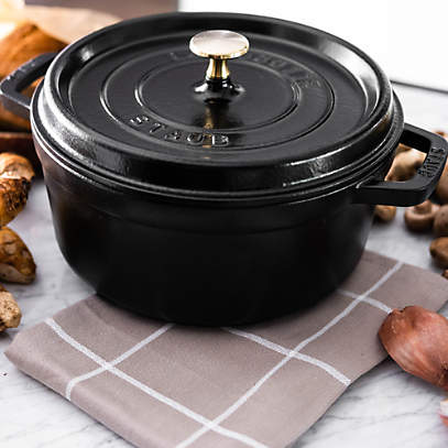 Staub Cast Iron 4 qt Round Cooking Cocotte Dutch Oven, Matte Black