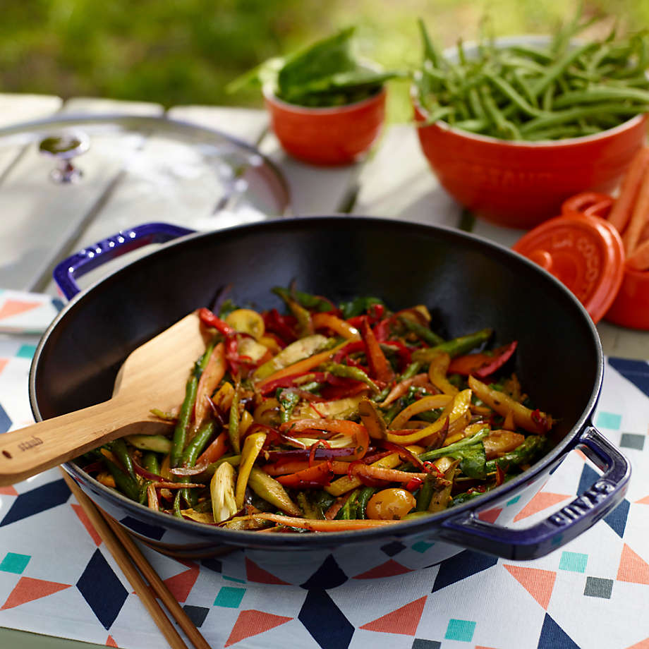 Staub - Cast Iron 4.5-qt Perfect Pan - Dark Blue