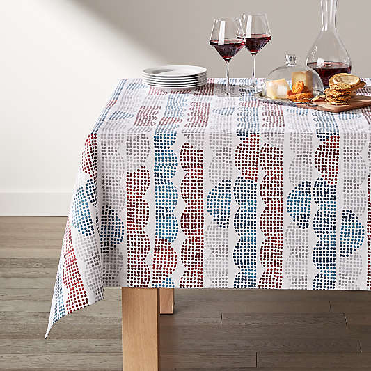 Stippled Scallop Easy Care 60x90" Tablecloth