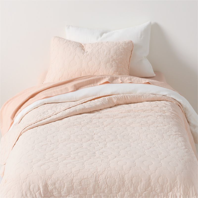 Sunwashed Shell Pink Daisy Organic Cotton Kids Twin Quilt - image 0 of 7