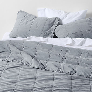 View Sunwashed Organic Cotton Smoke Blue Full/Queen Box Quilt details